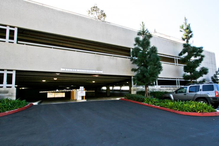 Sunroad Enterprises Office Plaza Parking Structure | T.B. Penick & Sons ...